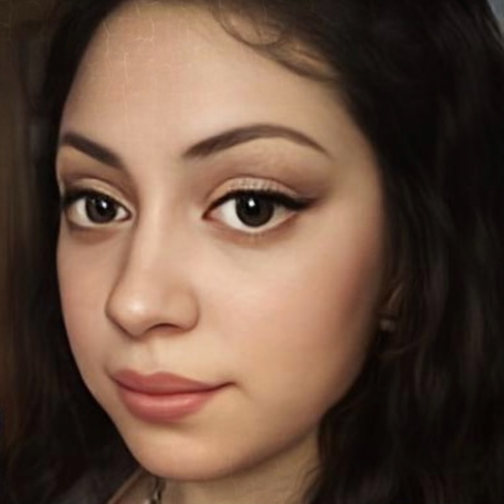 Meet your Posher, Alli